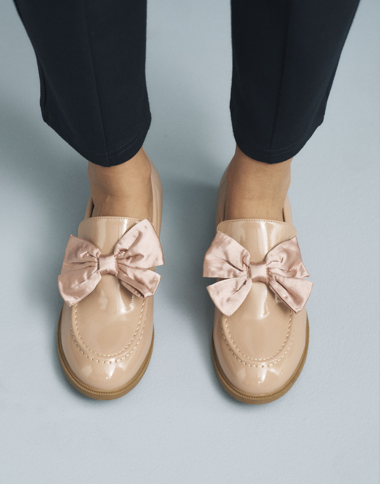 Shop sets online at Miladys